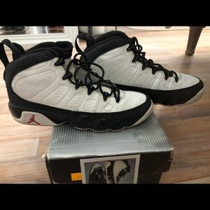 Air Jordan IX Retro Sneakers
